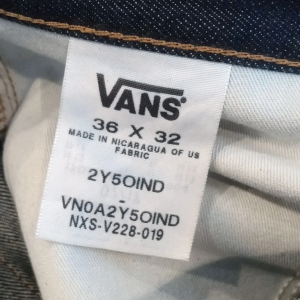 Vans V16 Slim Jeans - Picture 6 of 7